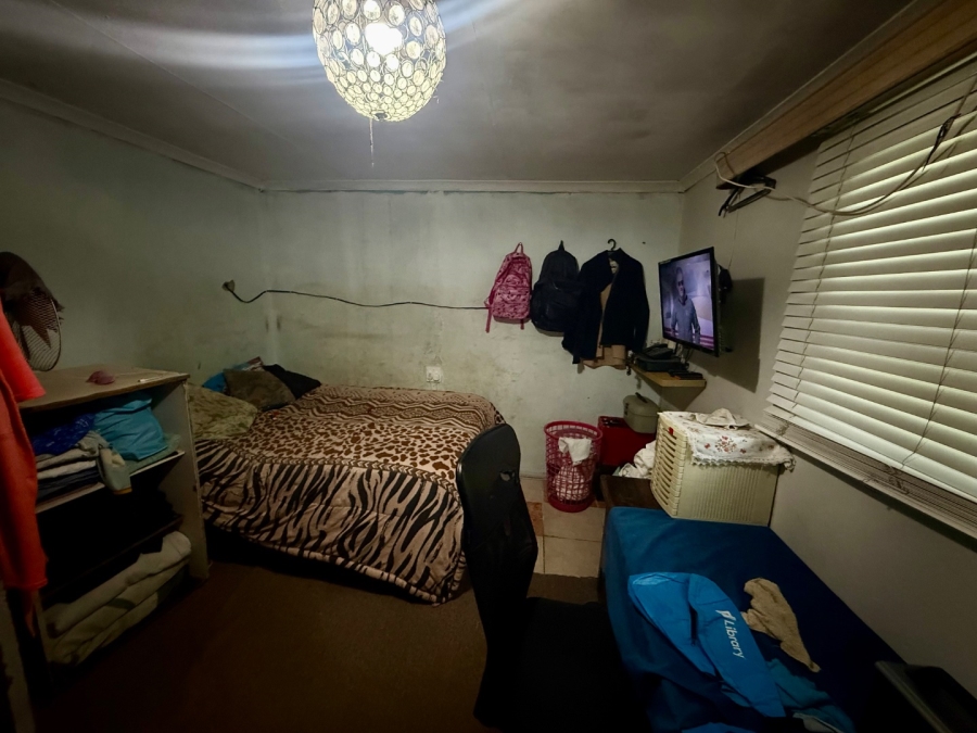 2 Bedroom Property for Sale in Mfuleni Western Cape